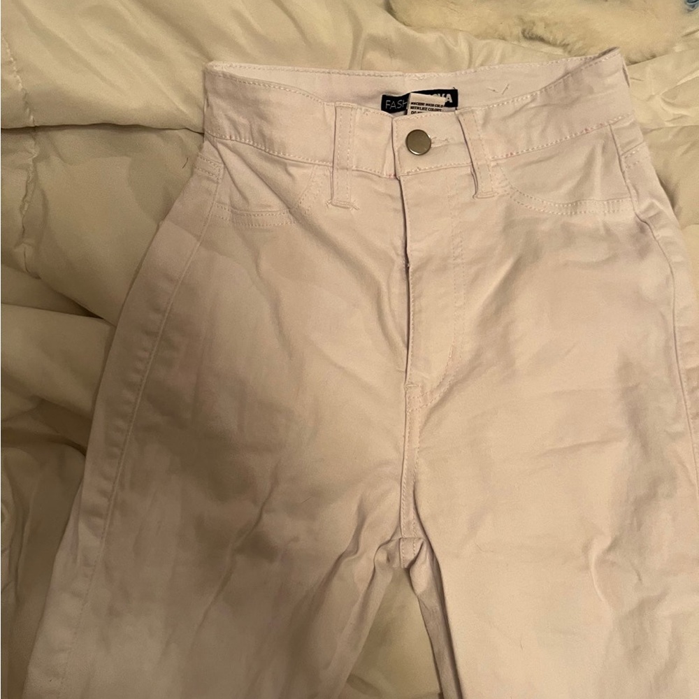NEW FASHION NOVA WHITE HIGH WAISTED SKINNY JEANS